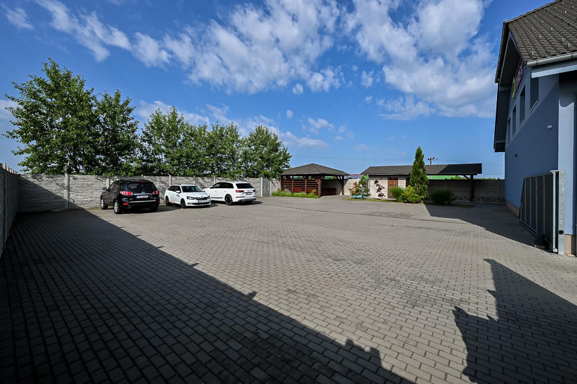 Penzion Zurek Velké Bílovice 外观 照片